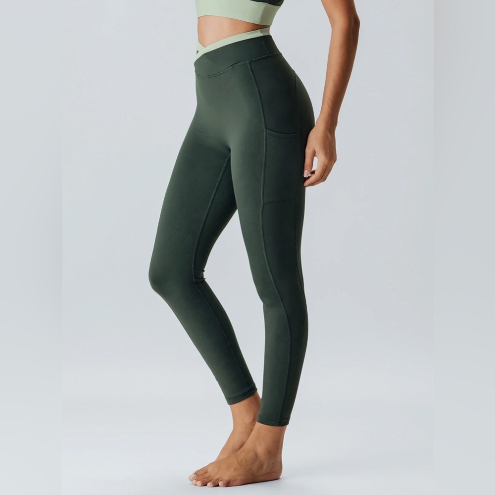 Berlook Activewear Dark Green Natural Waisted Leggings 25"